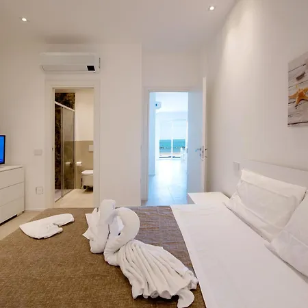 Brezza 4 * Gabicce Mare